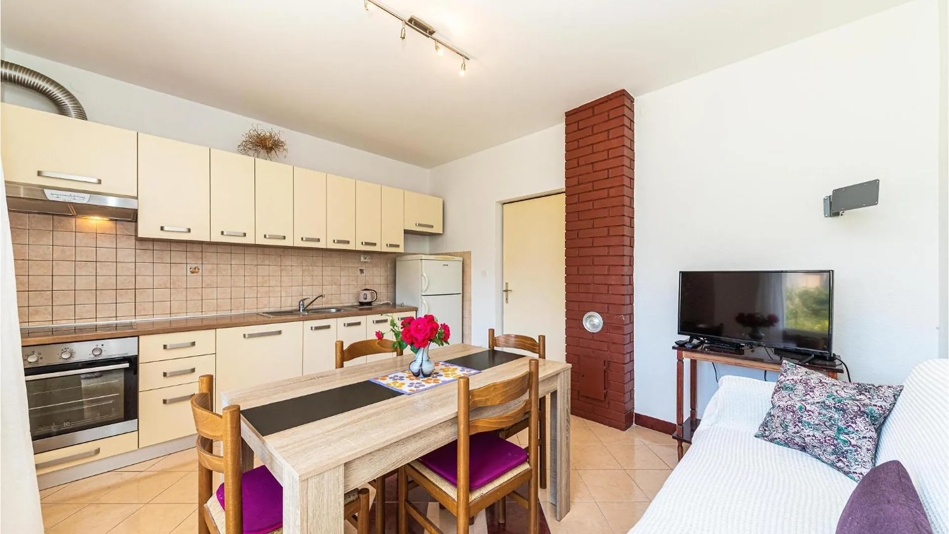 Stunning Apartment In Trogir With Kitchen 0*,  Croatia