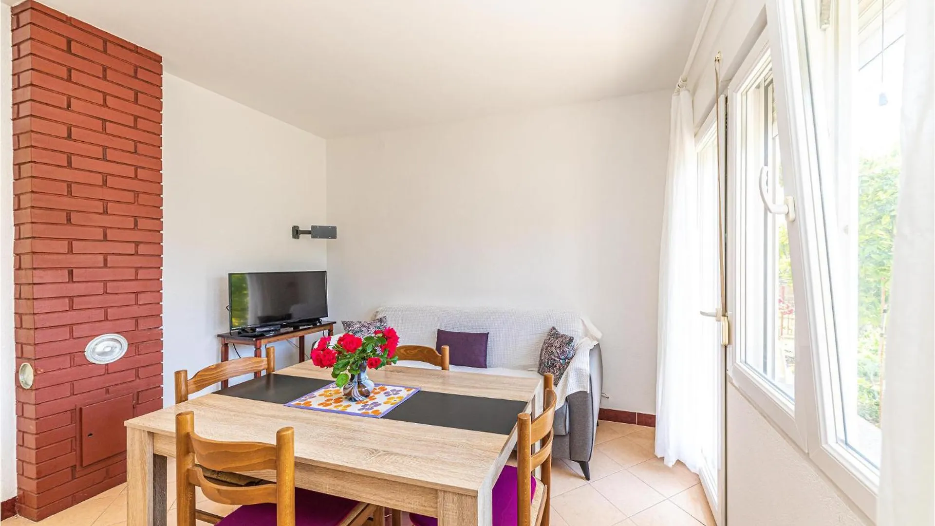 Stunning Apartment In Trogir With Kitchen Croatia
