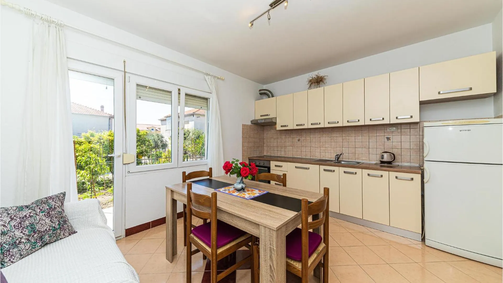 Stunning Apartment In Trogir With Kitchen