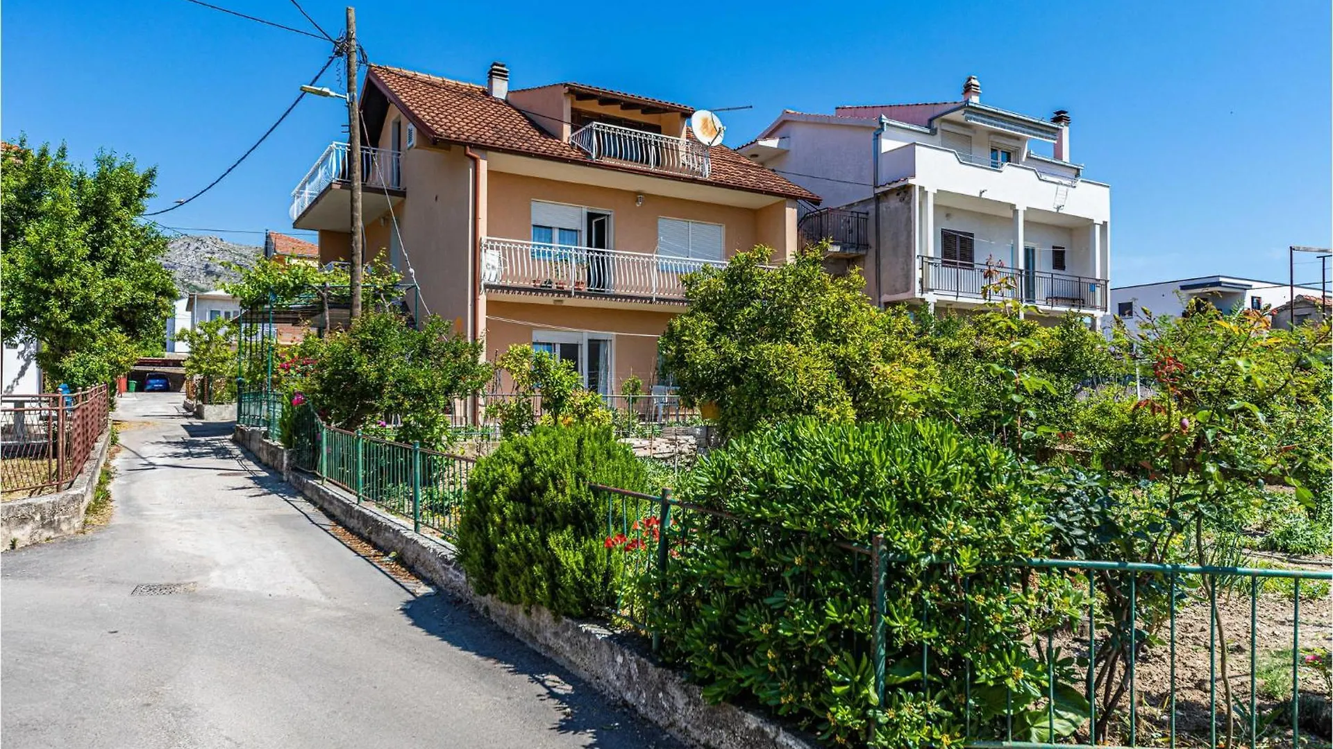 Stunning Apartment In Trogir With Kitchen